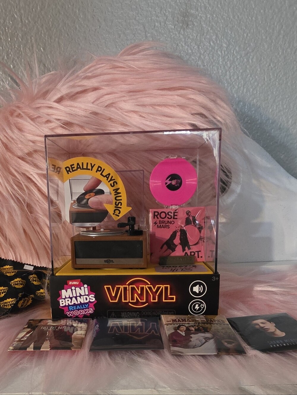 Mini Brands Recor Player With Vinyls